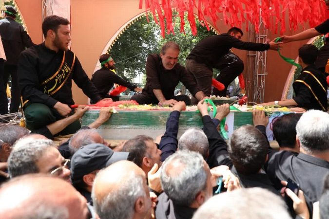 تشییع باشکوه شهدای حادثه تروریستی سپاه امام حسن مجتبی (ع) در کرج تشییع باشکوه شهدای حادثه تروریستی سپاه امام حسن مجتبی (ع) در کرج