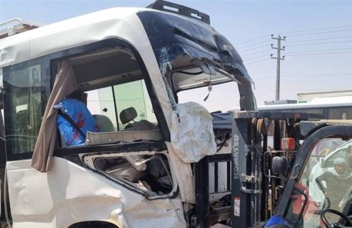 ۱۶ مصدوم در تصادف مینیبوس حامل زائران ایرانی در محور نجف ـ کربلا ۱۶ مصدوم در تصادف مینیبوس حامل زائران ایرانی در محور نجف ـ کربلا