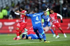 ۴ بازیکن استقلال دربی را از دست دادند