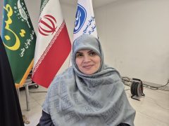 ایستادم تا فرو نریزم