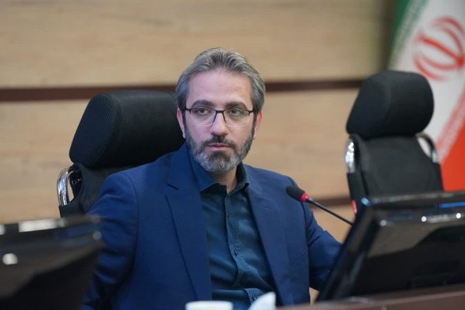 مسعود محمدی با کسب ۱۲ رأی رییس شورای شهر کرج شد