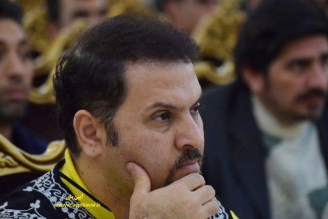 مرشدی تلفیق هنرکارگردانی ،آواز و نوازندگی است مرشدی تلفیق هنرکارگردانی ،آواز و نوازندگی است