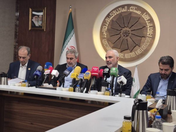 رقابت ۲۰۰ شرکت فناور برای پیوند هوش مصنوعی با خطوط تولید صنایع البرز